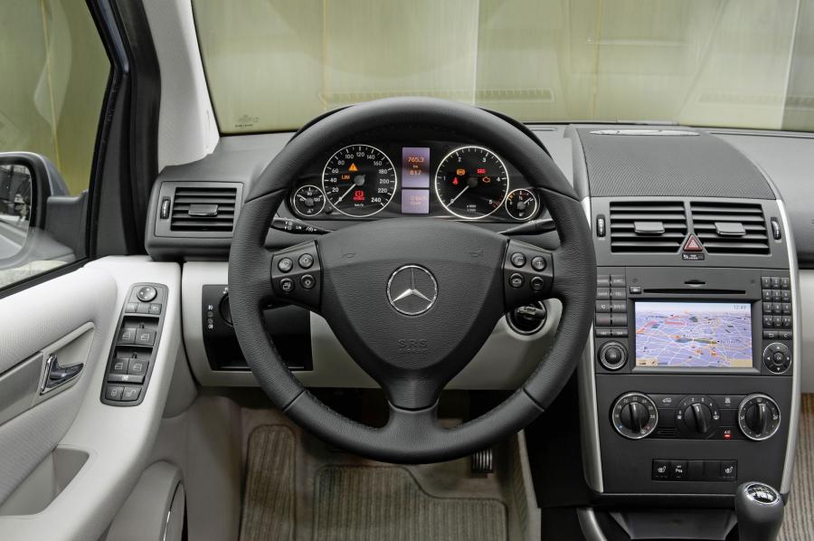  Mercedes-Benz A-Class 5-Door 2009 года  (фото 64 из 114)